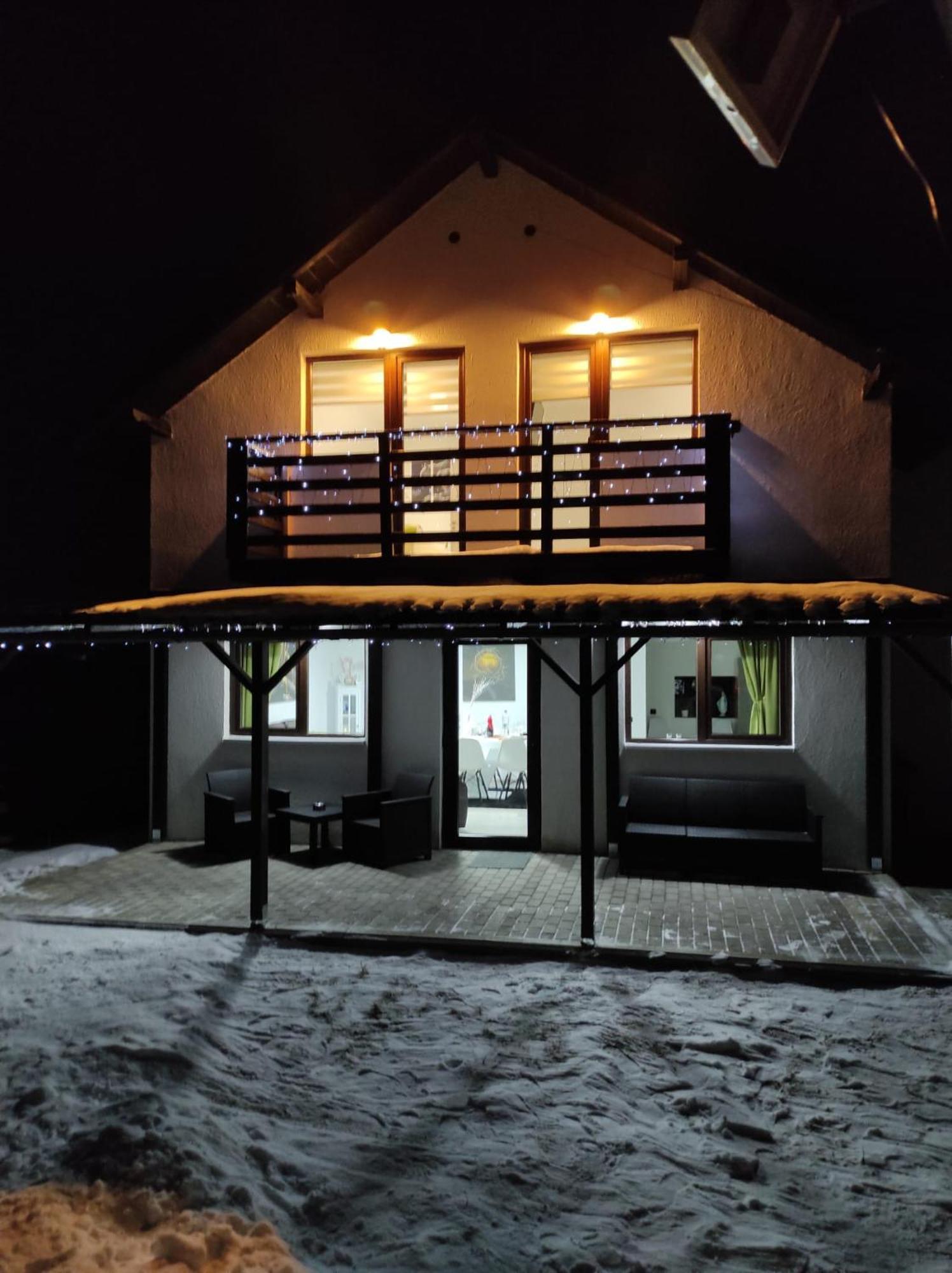 Vila Raisa Neagra Sarului Exterior photo